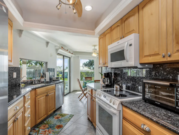 Canalfront Home with Pool, Hot Tub and Dock in Marco island